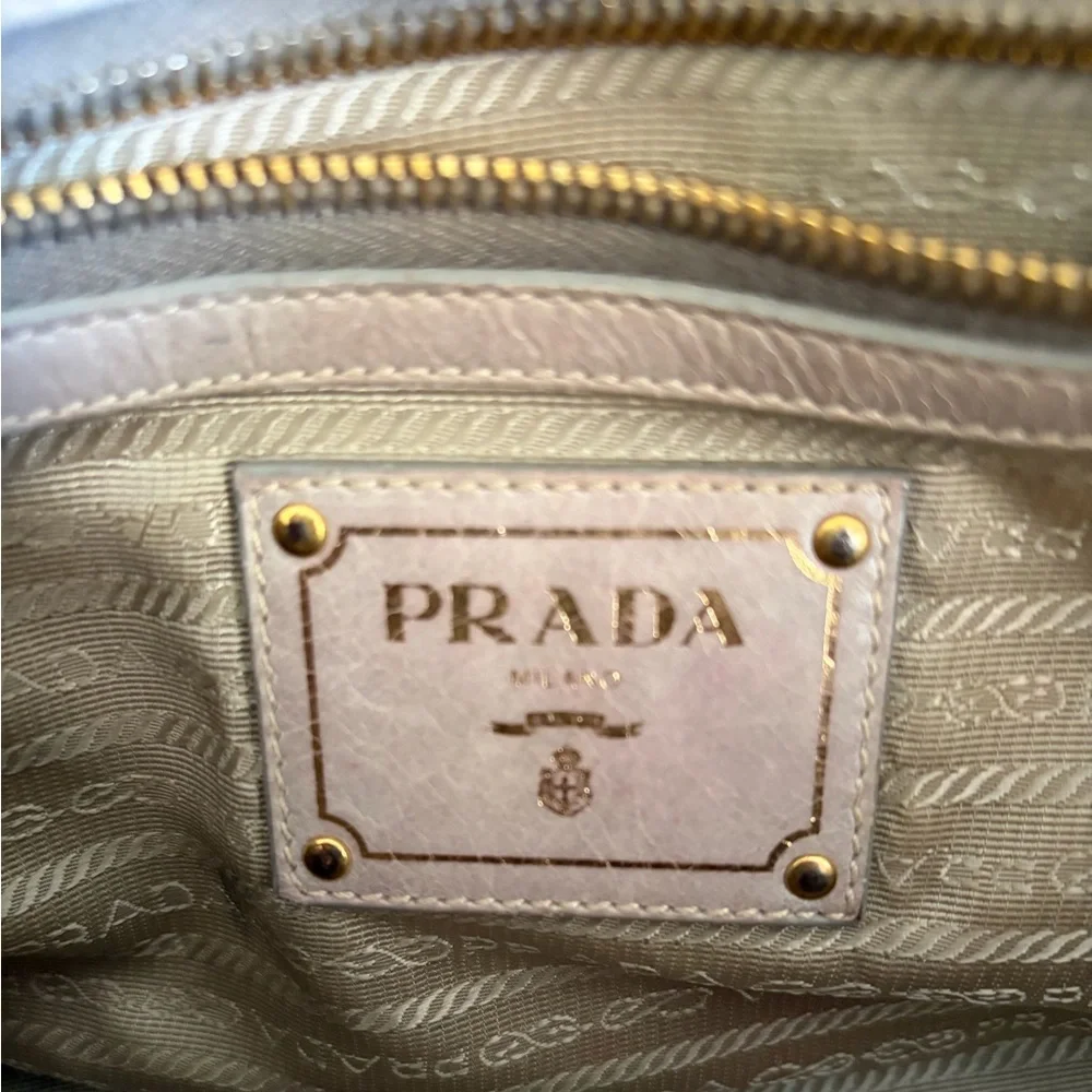 Prada Vitello Shine Leather Satchel with Shoulder Strap - Picture 2 of 16